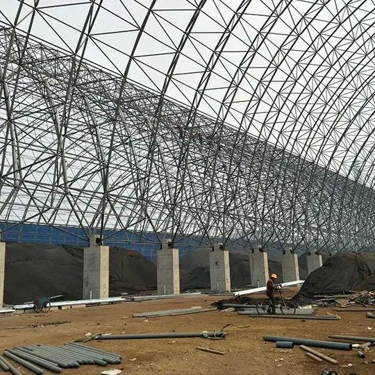 山東泓泰重工有限公司：螺栓球網架/加油站網架/體育館網架/球型網架/煤棚網架專業(yè)制造先驅者